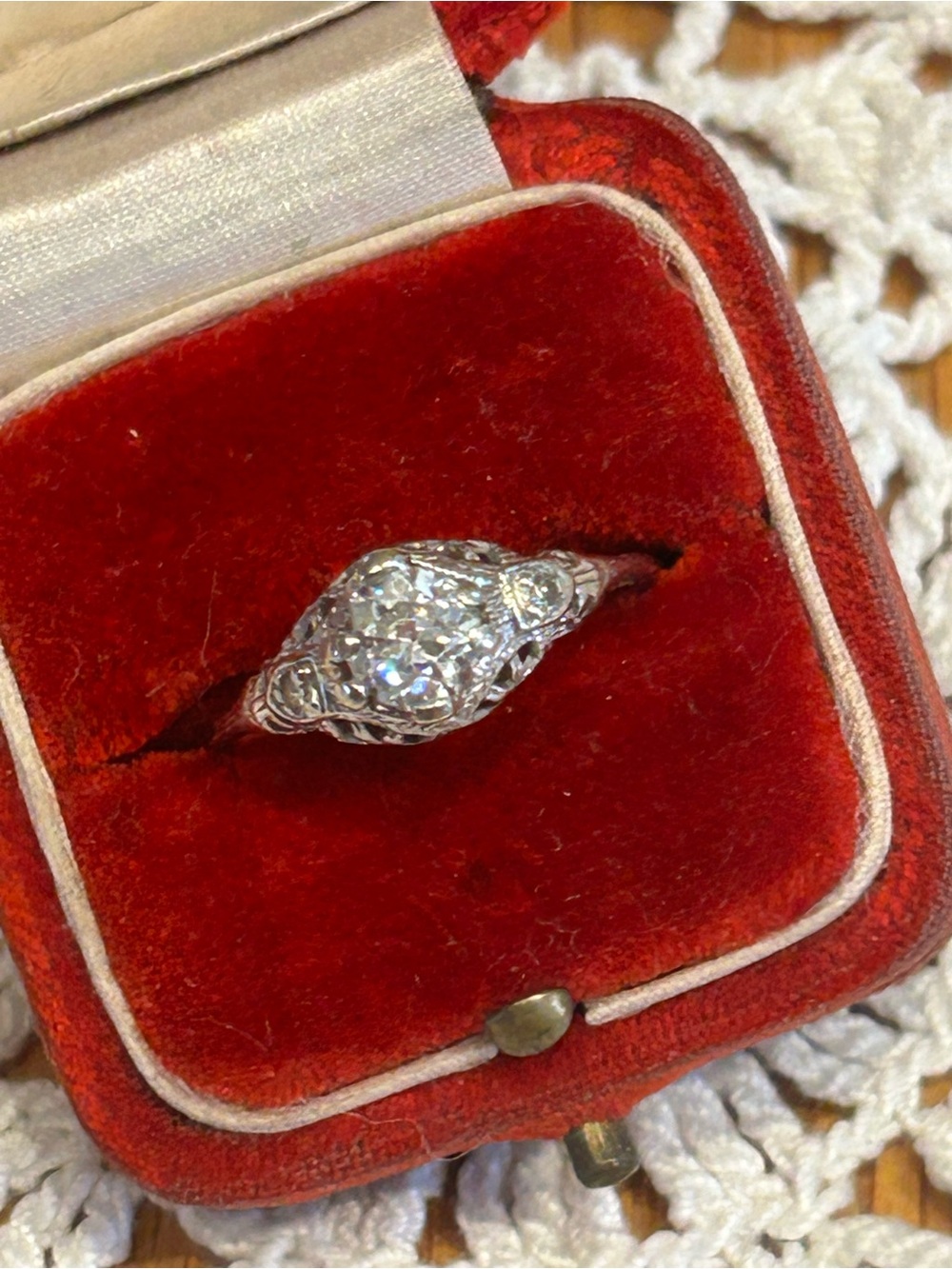 Beautiful vintage 14k WG filagree natural diamond ring approx.50 carat size 6.75